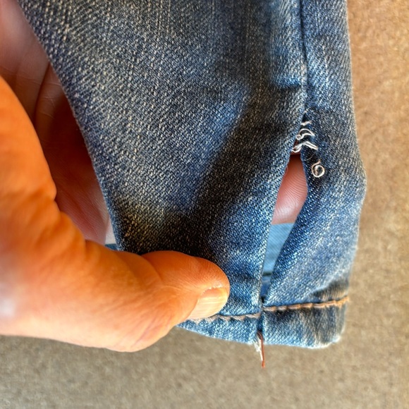 “Seven7” denim cropped jeans. Size 8. See photos for measurements. - Picture 9 of 9